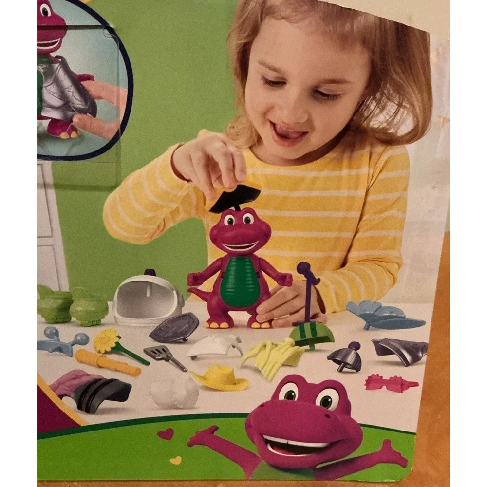 Fisher Price Mattel Barney's World Dress Up 20 Pc Set Ages 2+ New In Sealed Pack